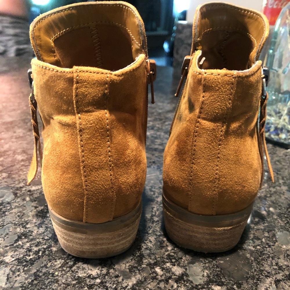 American Eagle Ankle Boots View 3